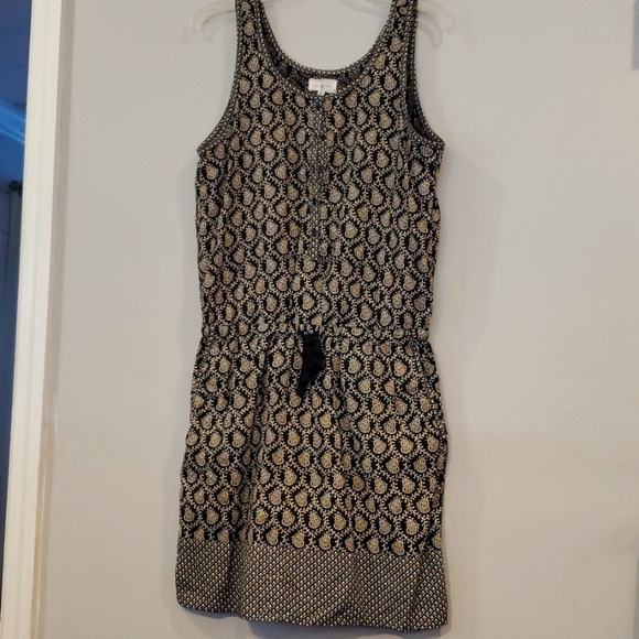 Lou & Grey Dresses & Skirts - Lou & Grey Dress with Pockets